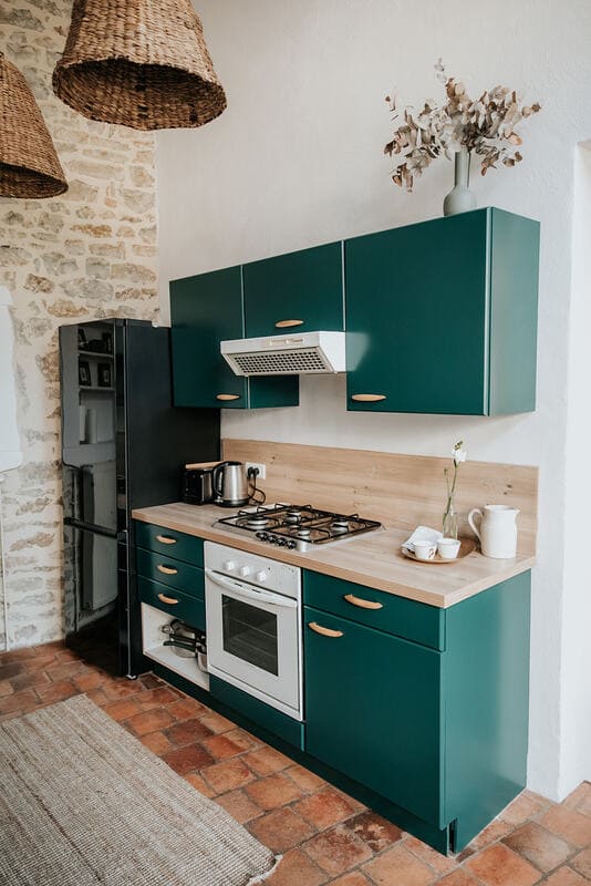 cuisine-equipee-tomette-singuliere